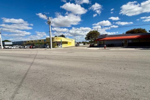 Immobilier commercial à vendre à Hialeah, Floride № 2089267 - photo 6