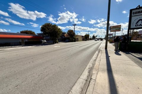 Immobilier commercial à vendre à Hialeah, Floride № 2089267 - photo 5