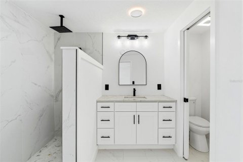 Villa ou maison à vendre à Tampa, Floride: 4 chambres, 171.22 m2 № 2422725 - photo 14