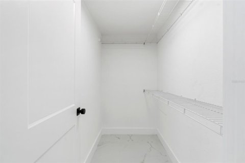 Villa ou maison à vendre à Tampa, Floride: 4 chambres, 171.22 m2 № 2422725 - photo 13