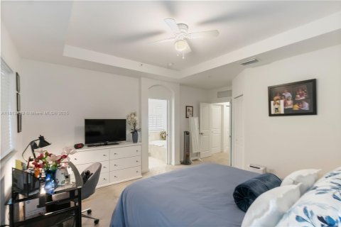 Condo in Hobe Sound, Florida, 4 bedrooms  № 1760982 - photo 17