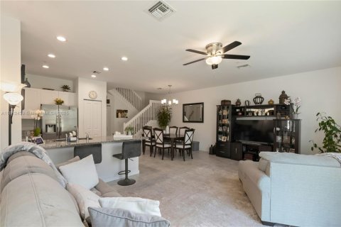 Condo in Hobe Sound, Florida, 4 bedrooms  № 1760982 - photo 7