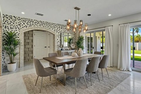 Villa ou maison à vendre à Hollywood, Floride: 3 chambres, 161.28 m2 № 2010848 - photo 16