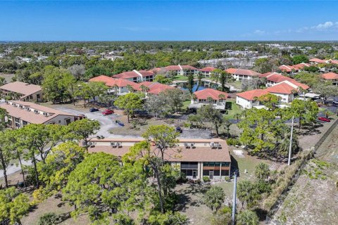 Condo in Englewood, Florida, 2 bedrooms  № 2094835 - photo 30