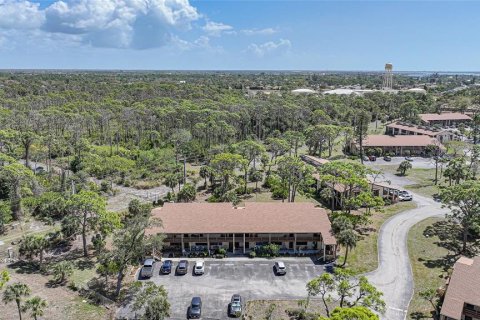 Condo in Englewood, Florida, 2 bedrooms  № 2094835 - photo 25