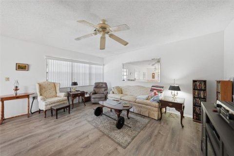 Condo in Englewood, Florida, 2 bedrooms  № 2094835 - photo 4