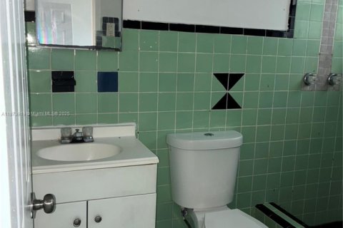 Copropriété à louer à Hollywood, Floride: 2 chambres, 199.09 m2 № 1926406 - photo 7