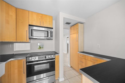 Condominio en venta en Aventura, Florida, 1 dormitorio, 72.46 m2 № 1977485 - foto 8