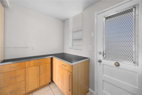 Condominio en venta en Aventura, Florida, 1 dormitorio, 72.46 m2 № 1977485 - foto 9