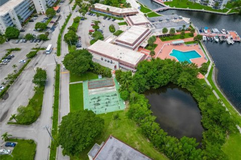 Condominio en venta en Aventura, Florida, 1 dormitorio, 72.46 m2 № 1977485 - foto 28