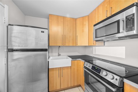 Condominio en venta en Aventura, Florida, 1 dormitorio, 72.46 m2 № 1977485 - foto 7