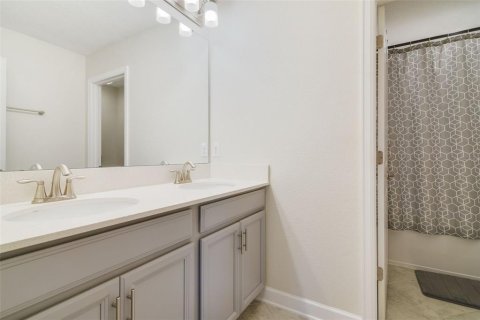 House in Four Corners, Florida 4 bedrooms, 307.04 sq.m. № 1718427 - photo 22
