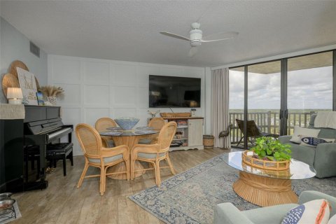 Condo in Flagler Beach, Florida, 2 bedrooms № 2238231 - photo 6