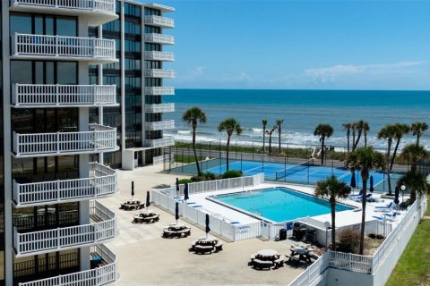 Condo in Flagler Beach, Florida, 2 bedrooms № 2238231 - photo 3