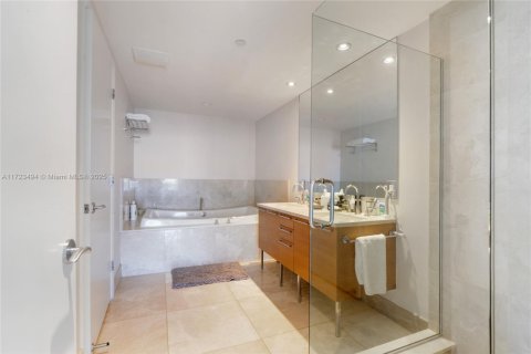 Condominio en alquiler en Sunny Isles Beach, Florida, 4 dormitorios, 222.41 m2 № 2088478 - foto 9