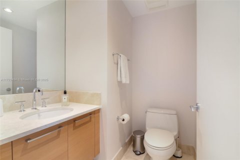Condominio en alquiler en Sunny Isles Beach, Florida, 4 dormitorios, 222.41 m2 № 2088478 - foto 13