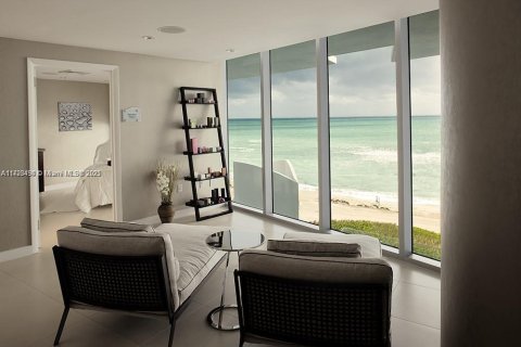 Condominio en alquiler en Sunny Isles Beach, Florida, 4 dormitorios, 222.41 m2 № 2088478 - foto 26