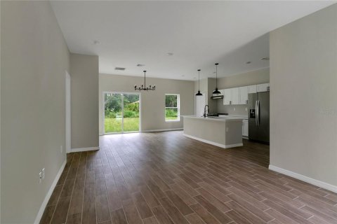 House in Ocala, Florida 4 bedrooms, 193.05 sq.m. № 1326983 - photo 4
