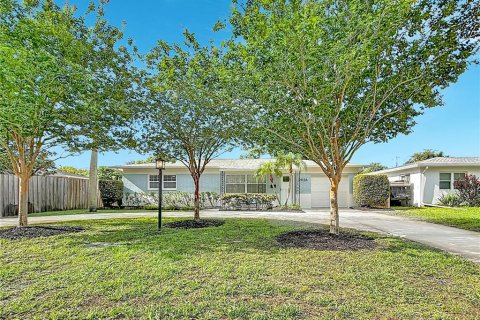 Villa ou maison à vendre à Saint Petersburg, Floride: 5 chambres, 255.48 m2 № 2149963 - photo 3
