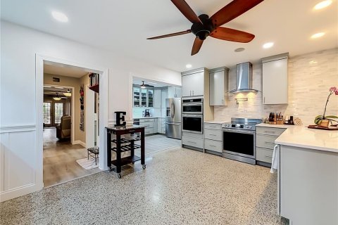 Villa ou maison à vendre à Saint Petersburg, Floride: 5 chambres, 255.48 m2 № 2149963 - photo 17