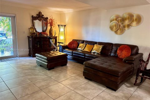 Купить кондоминиум в Майами, Флорида 2 спальни, 139.54м2, № 1994006 - фото 3