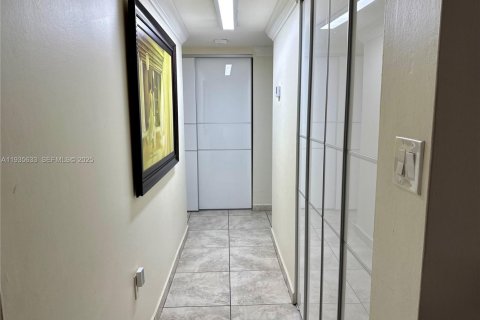 Купить кондоминиум в Майами, Флорида 2 спальни, 139.54м2, № 1994006 - фото 9