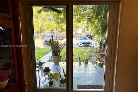 Купить кондоминиум в Майами, Флорида 2 спальни, 139.54м2, № 1994006 - фото 21