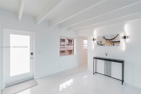 Condo in Lantana, Florida, 1 bedroom  № 2186317 - photo 12