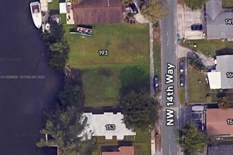 Terreno en venta en Dania Beach, Florida № 1988782 - foto 8