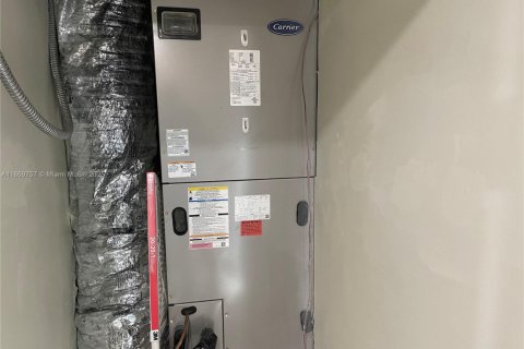 Купить виллу или дом в Холливуд, Флорида 3 спальни, 157.93м2, № 1981752 - фото 25