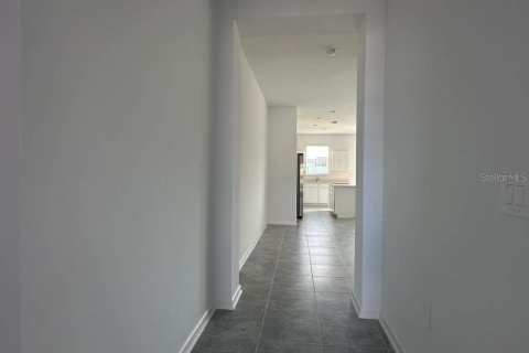 Townhouse in Davenport, Florida 3 bedrooms, 173.17 sq.m. № 2400372 - photo 3