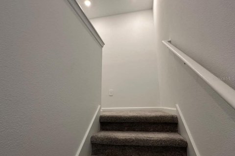 Townhouse in Davenport, Florida 3 bedrooms, 173.17 sq.m. № 2400372 - photo 9