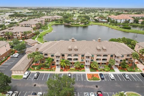 Condo in Melbourne, Florida, 2 bedrooms  № 1774704 - photo 1