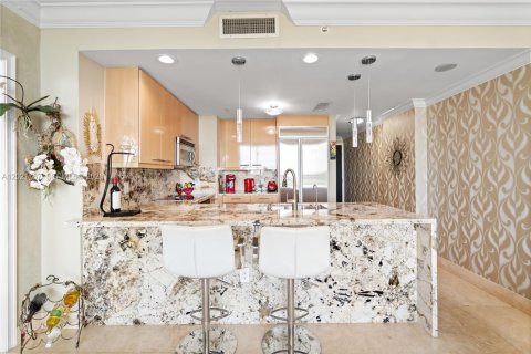 Condominio en venta en Miami, Florida, 1 dormitorio, 87.14 m2 № 2145731 - foto 12
