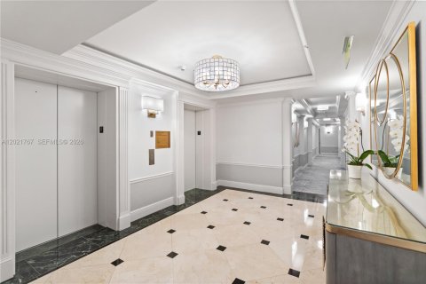 Condominio en venta en Miami, Florida, 1 dormitorio, 87.14 m2 № 2145731 - foto 22