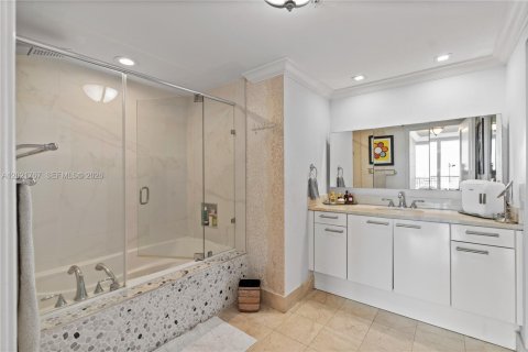Condominio en venta en Miami, Florida, 1 dormitorio, 87.14 m2 № 2145731 - foto 18