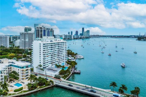 Copropriété à vendre à Miami Beach, Floride: 1 chambre, 79.99 m2 № 2016163 - photo 16