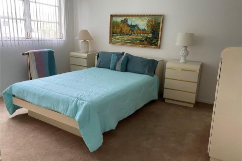 Condominio en venta en Pembroke Pines, Florida, 2 dormitorios, 108.7 m2 № 2187186 - foto 12