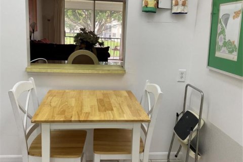 Condominio en venta en Pembroke Pines, Florida, 2 dormitorios, 108.7 m2 № 2187186 - foto 9