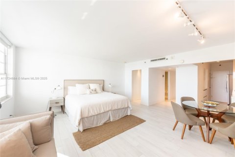 Condo in Miami Beach, Florida  № 1867208 - photo 14