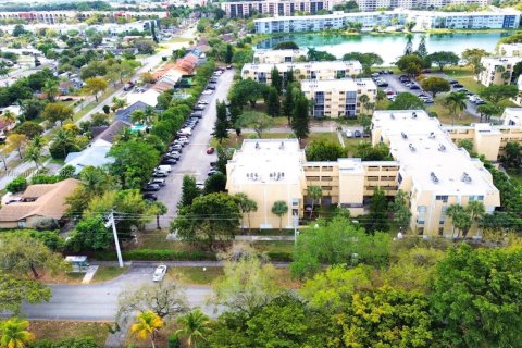 Copropriété à louer à Miami, Floride: 1 chambre, 76.46 m2 № 1955721 - photo 13