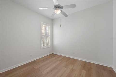 Villa ou maison à louer à Sarasota, Floride: 3 chambres, 186.55 m2 № 2150470 - photo 9