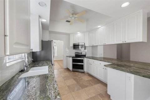 Villa ou maison à louer à Sarasota, Floride: 3 chambres, 186.55 m2 № 2150470 - photo 5