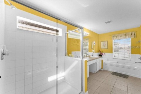 Villa ou maison à vendre à Kissimmee, Floride: 6 chambres, 261.24 m2 № 2145228 - photo 16