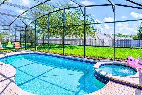 Villa ou maison à vendre à Kissimmee, Floride: 6 chambres, 261.24 m2 № 2145228 - photo 20