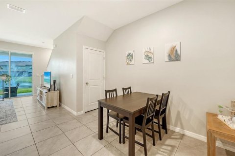 Townhouse in Sarasota, Florida 3 bedrooms, 160.16 sq.m. № 2167678 - photo 19