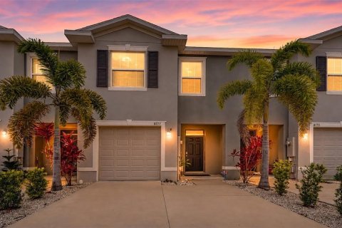 Townhouse in Sarasota, Florida 3 bedrooms, 160.16 sq.m. № 2167678