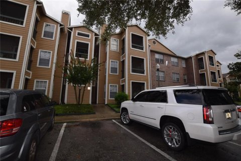 Condo in Orlando, Florida, 2 bedrooms  № 1916294 - photo 9