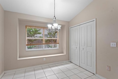 House in Tampa, Florida 5 bedrooms, 217.58 sq.m. № 1835406 - photo 6
