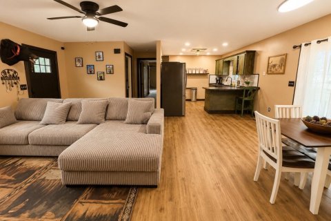 House in Lake Placid, Florida 4 bedrooms, 192.31 sq.m. № 2274768 - photo 7